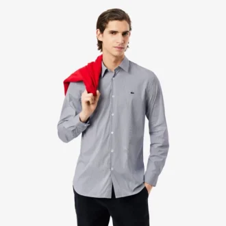 Camisa de hombre de corte ajustado, a rayas y elástica, con botones