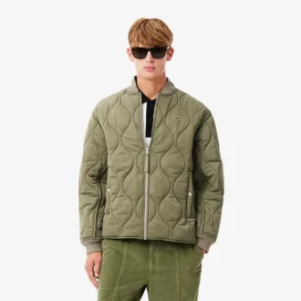 Chaqueta con insignia repelente al agua para hombre