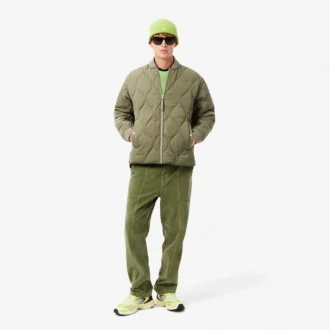 Chaqueta con insignia repelente al agua para hombre
