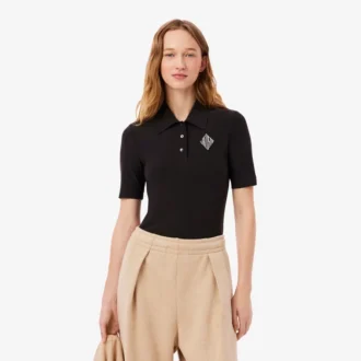 Polo bordado de corte ajustado