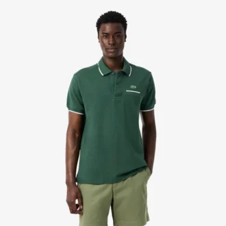Polo L.12.12 de corte clásico con bolsillo para hombre