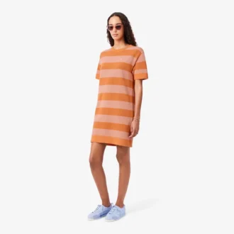 Vestido de camiseta de punto de malla a rayas