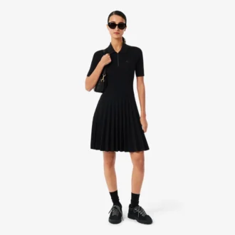 Vestido de mujer con cuello de polo plisado